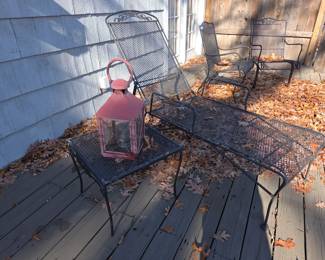 Outdoor wr iron furniture