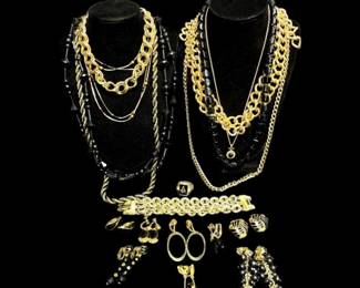 Black And Gold Toned Costume Jewelry Lisner, Van Dell, Trifari, More