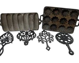 Cast Iron Trivets Cornbread Molds