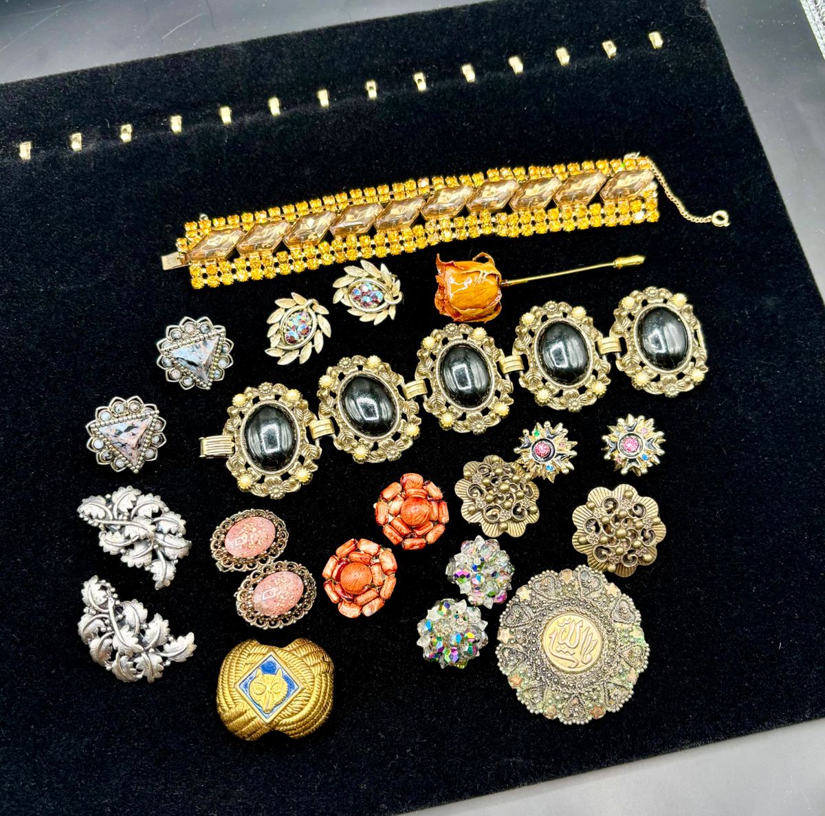 Vintage Costume jewelry