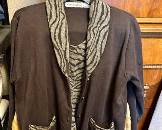 Karen Lessly Zebra print brown blouse and sweater set