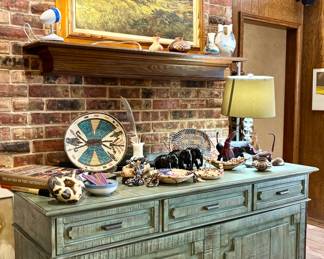 Distressed blue green sideboard tabloe