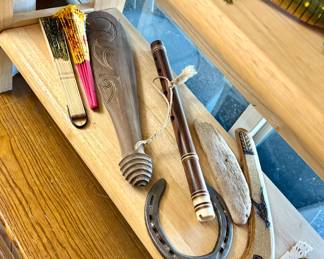 Boomerangs, Horseshoe, Wooden Flute