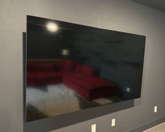 $500       Samsung 85 inch