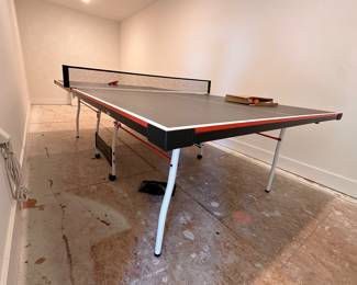 $200 Ping pong Table