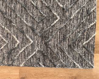 $1340      100% Wool 8'x10'  *Price includes rug pad