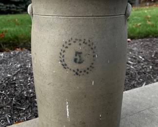 5 Gallon Blue Wreath Stoneware Crock