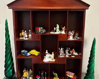 Department 56 Figurines And Cabinet 