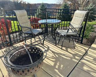 HAMPTON BAY Bistro Firepit Set
