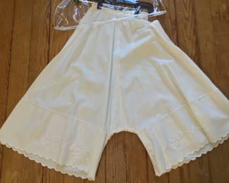 Edwardian hand embroidered French pantaloons/bloomers