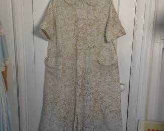 Vintage 1950s metallic robe with raised flowers