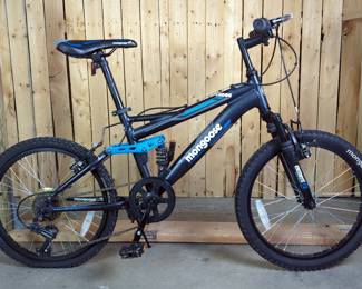 Mongoose Ledge 2.1 Seven Speed Mountain Bike 