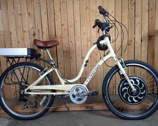 Electra Townie 7D Electric Bicycle With Golden Motor 