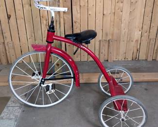 Retro Tricycle With Handlebars 
