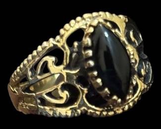 14k Gold Onyx Scrollwork Ring