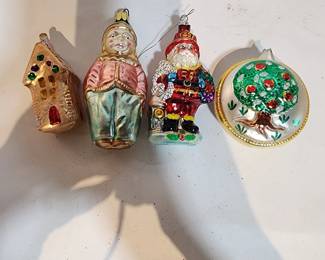 FABULOUS CHRISTMAS ORNAMENTS