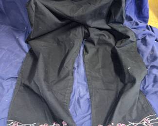 New Stretch Size 18W Capris $5.00