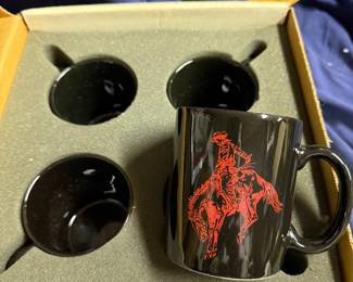 Marlboro Set of 4 New Mugs $8.00
