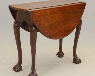 Chippendale dropleaf