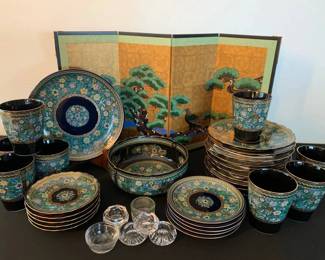 KO227Maebata China, Green Floral