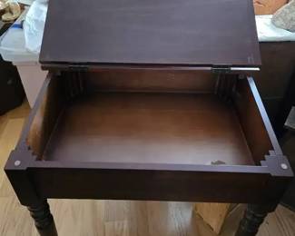 KO301Bombay company writing desk