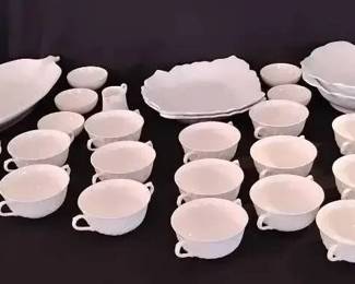 KO291White Fur Decorative China 