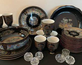 KO230Maebata Porcelain, Black  Gold Floral