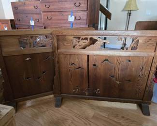 KO289Hand carved divider screens