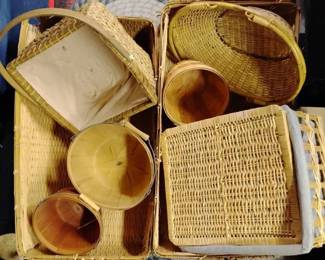 KO104Wooden Basket Mystery Lot 