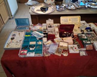 Costume jewelry gift ideas