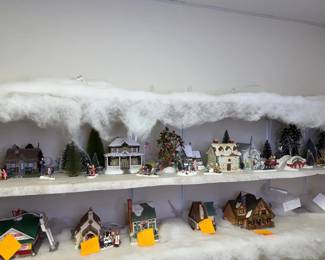 Thomas Kinkade Hawthorne Village Collection with Additional Lighted Buildings  Accessories