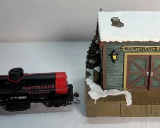 Hawthorne Village Maintenance Garage with HO Scale Track Cleaning Tank Car