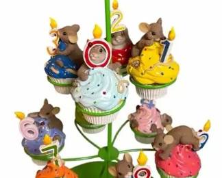 Charming Tails Happy Birthday Cupcake Complete Set 09 with Double Packaging and Display Stand