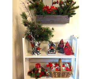 Cardinal Christmas Decor Collection