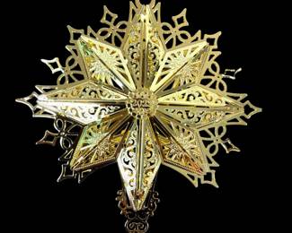 Set of 8 Danbury Mint 2022 Gold Star Ornaments