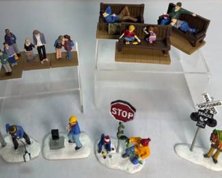 Hawthorne Village Train Station Figurines  Bench Scenes  Lot of 10 from 3 Sets