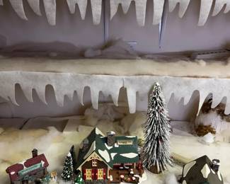 Department 56 Snow Village Fishermans Nook Resort  Trout Cabin Set with Trees and Figures