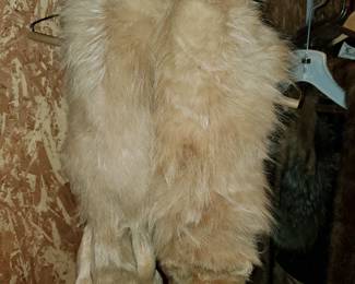 Light mink Pelt/ stole....
