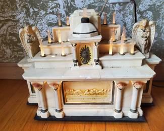 Lighted house approx 12" wide x 10" tall