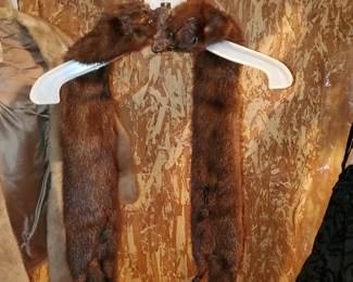 4th mink pelt/stole