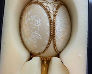 Kingspoint Ostrich Egg Music Box