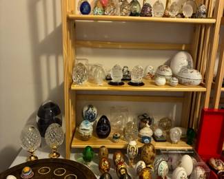 Large variety of decorative eggs