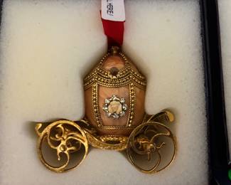 Kingspoint Faberge Style Eggs- pigeon egg carriages