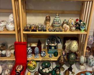 Large variety of decorative eggs
