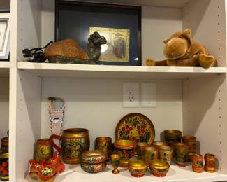 Khokhloma painted woodenware