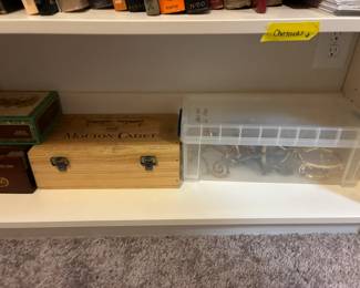 Egg stands and accessories