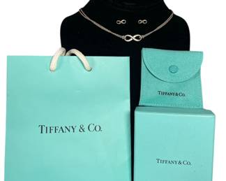 A TIFFANY & CO Sterling Silver Infinity Necklace and Earrings
