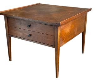Mid Century MERTON GERSHUN For AMERICAN OF MARTINSVILLE Walnut End Table
