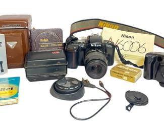 Large Collection of Vintage Cameras & Accessories