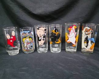 	Looney Tunes Character Glass Tumblers